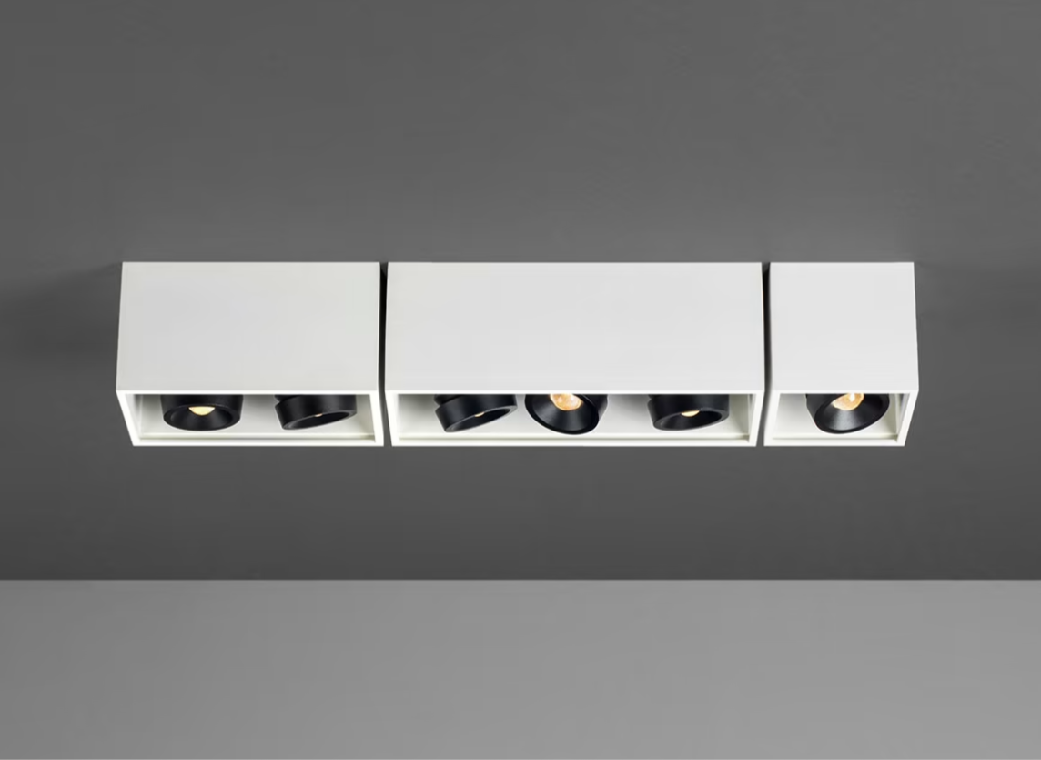 Hvid Mbox Påbygnings Spot Chors Mat Kasse Med Mat Sorte Spot - Chors 651012526